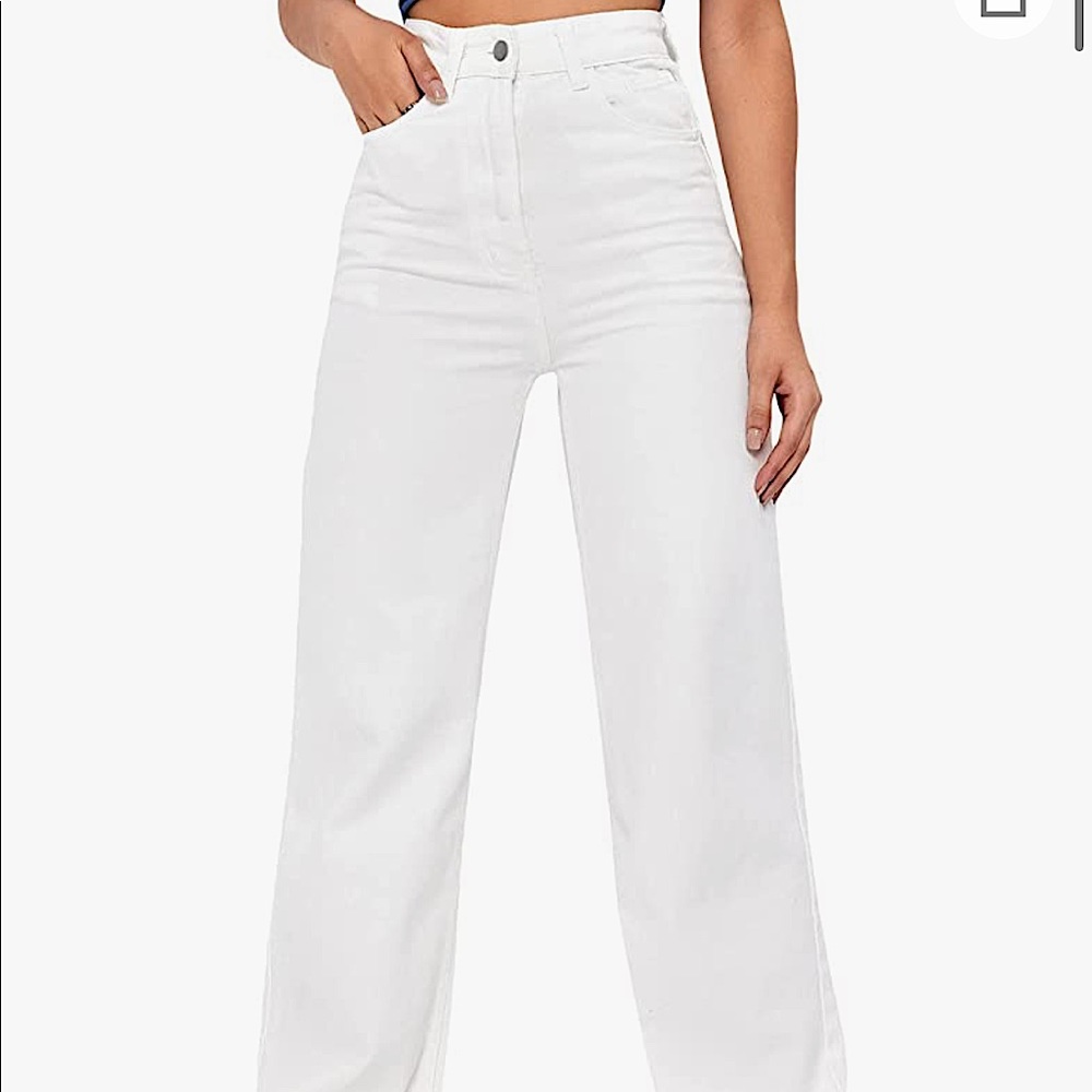 White Mom Jeans | Super cute |